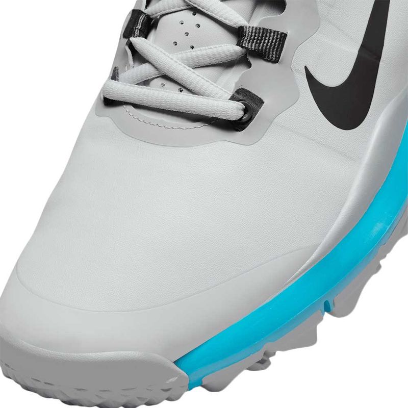 tiger woods black golf shoes