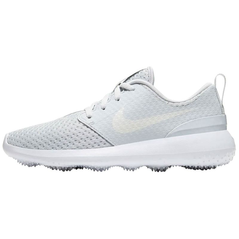 Girl roshes nike shops